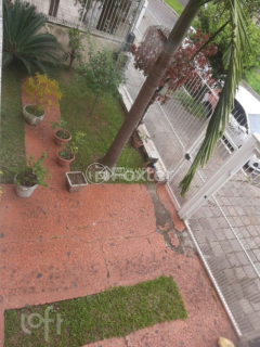 Image 15 - 1001168