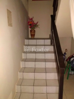 Image 6 - 1001188