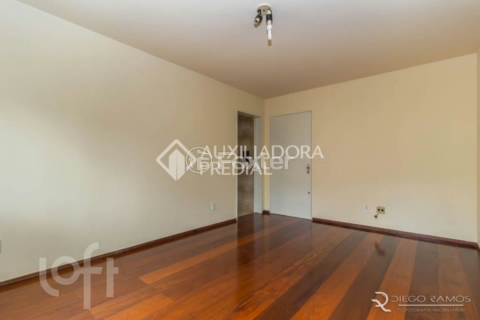 Image 3 - 1001195