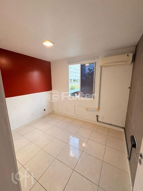Image 4 - 1001341