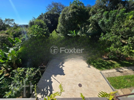 Image 32 - 1001348
