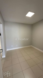 Image 4 - 1001363