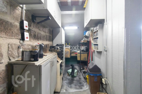 Image 35 - 1001364