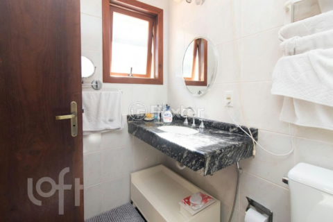 Image 32 - 1001364