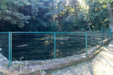 Image 50 - 1001364