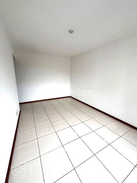 Image 7 - 1001369