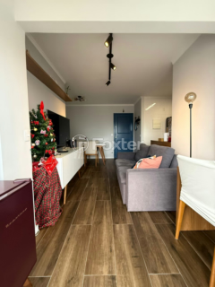 Image 3 - 1001427
