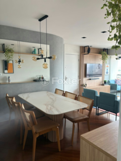 Image 1 - 1001435