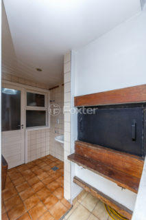Image 30 - 1001436