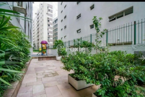 Image 8 - 1001457