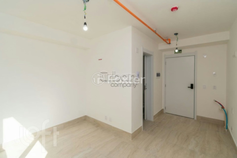 Image 3 - 1001515