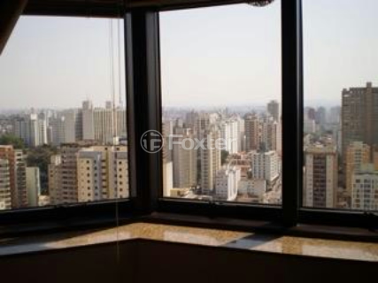 Image 12 - 1001554