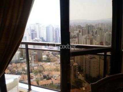 Image 11 - 1001554
