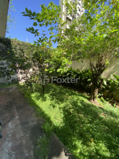 Image 14 - 1001563