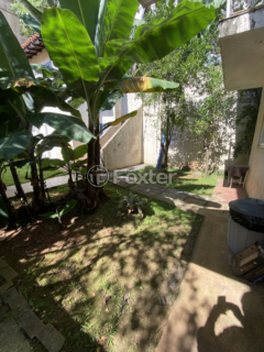 Image 27 - 1001563