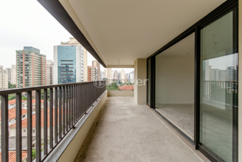 Image 5 - 1001573