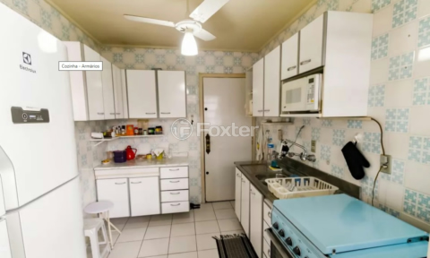 Image 8 - 1001589