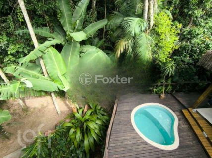 Image 8 - 1001630