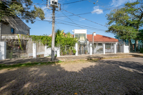 Image 73 - 1001702