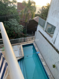 Image 2 - 1001702