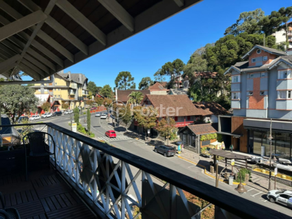 Image 17 - 1001710