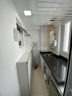 Image 43 - 1001721