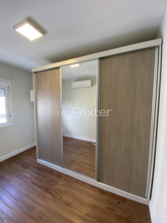 Image 28 - 1001721
