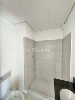 Image 5 - 1001774