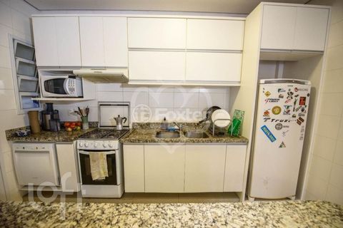 Image 6 - 1001844