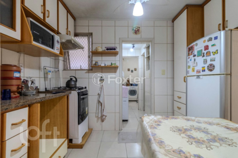 Image 4 - 1001858