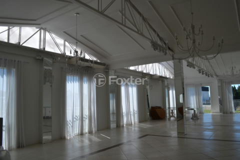 Image 21 - 1001872