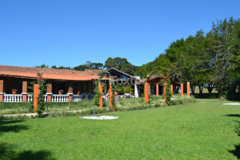 Image 28 - 1001872
