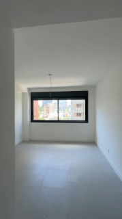 Image 2 - 1001889