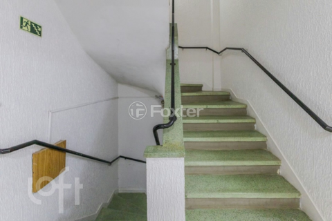 Image 33 - 1001901