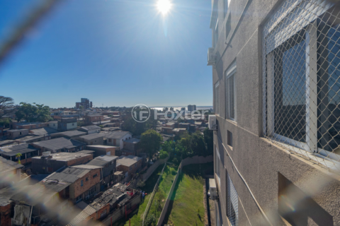 Image 33 - 1001912
