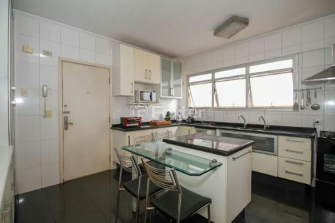 Image 7 - 1001914