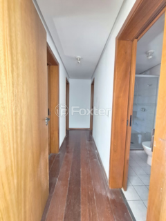 Image 4 - 1001968