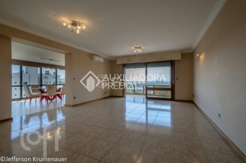 Image 3 - 1002027