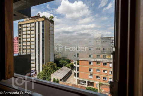 Image 30 - 1002027