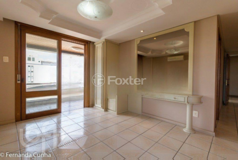Image 33 - 1002027
