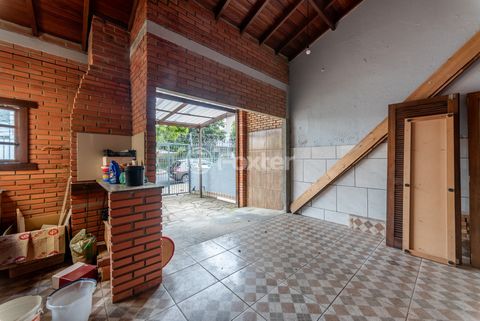 Image 35 - 1002071