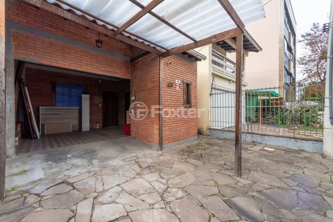 Image 38 - 1002071