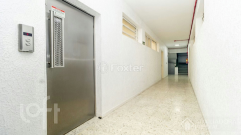 Image 4 - 1002075