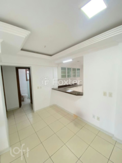 Image 3 - 1002098
