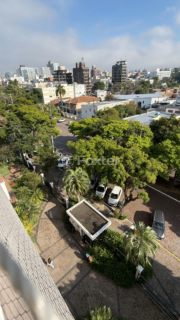 Image 19 - 1002137
