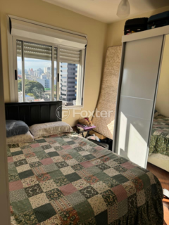 Image 6 - 1002145
