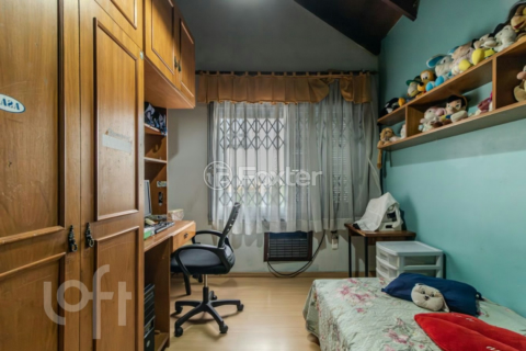 Image 21 - 1002184