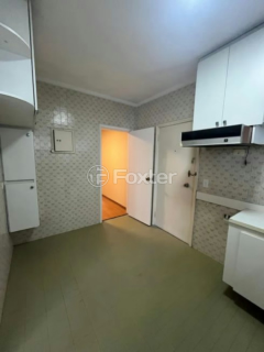 Image 7 - 1002214