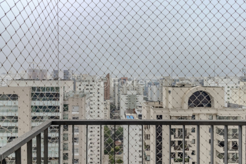 Image 16 - 1002216