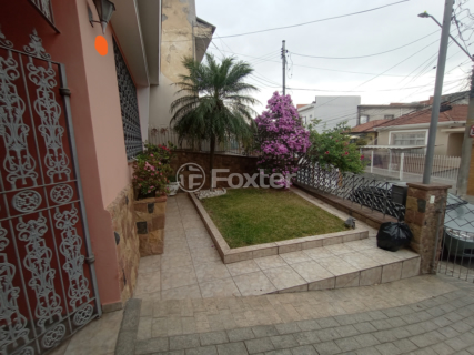 Image 34 - 1002236